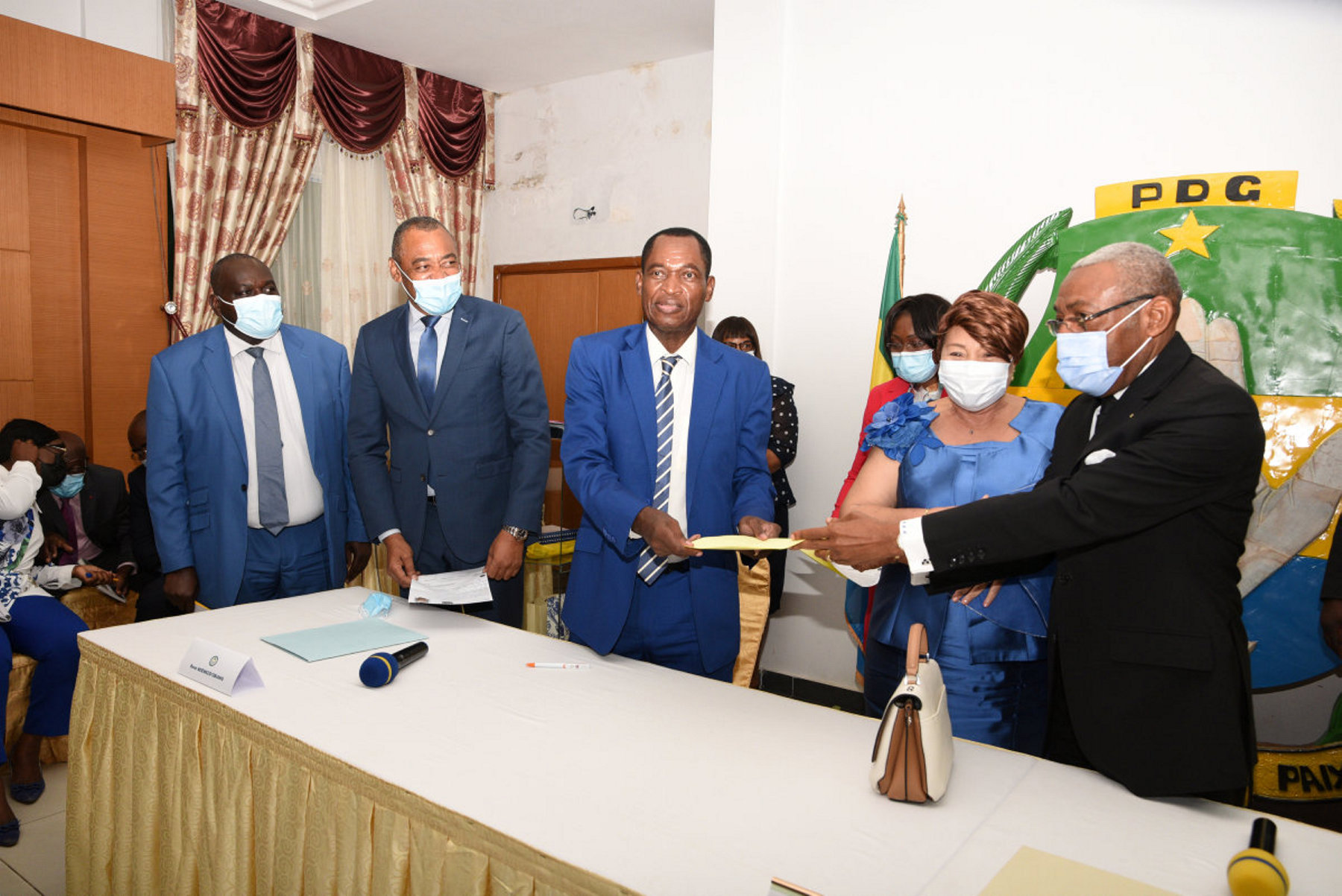 PDG : René Ndemezo'Obiang, la tête ailleurs ?