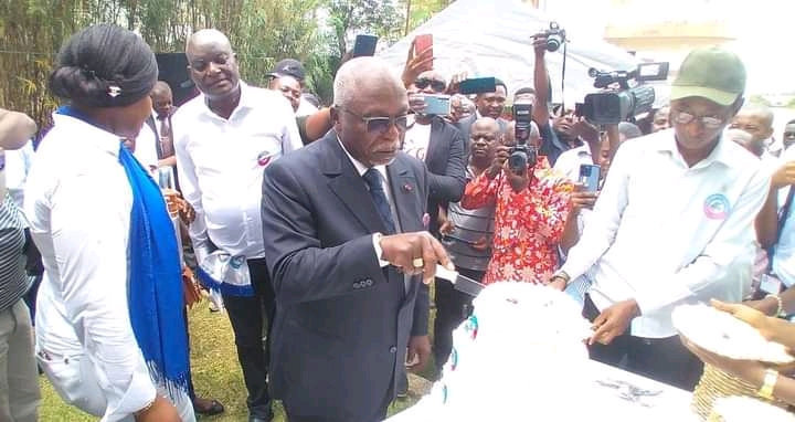 Guy Nzouba Ndama : Les Démocrates ne sont nullement " engagés dans une quelconque combine avec le PDG