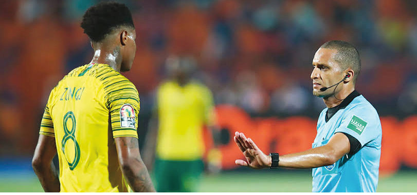 Mondial-2022 : le très "controversé" Redouane Jiyed parmi les huit arbitres africains