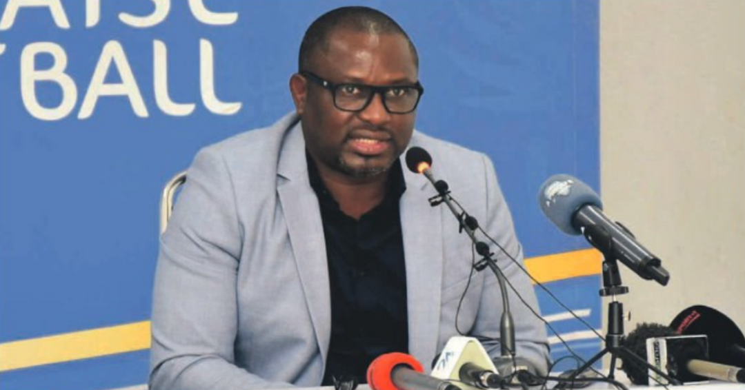 Le sélectionneur Thierry Mouyouma lors d'une conférence de presse Le sélectionneur Thierry Mouyouma lors d'une conférence de presse