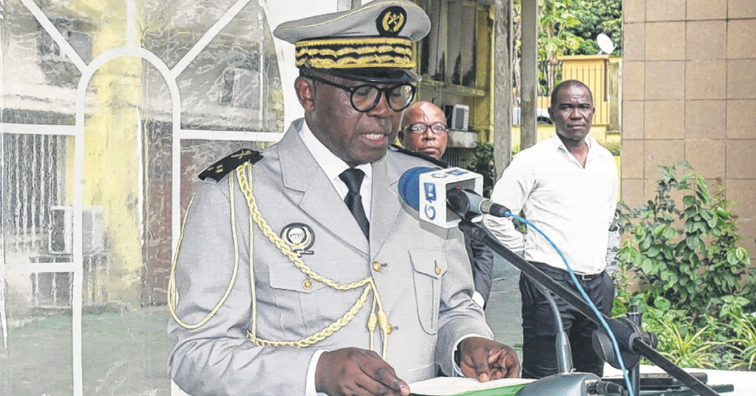 Le ministre des TP, Flavien Nzengui Nzoundou, lors de son échange avec ses collaborateurs. Le ministre des TP, Flavien Nzengui Nzoundou, lors de son échange avec ses collaborateurs.