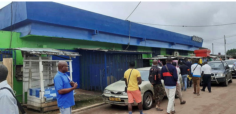 Bitam : le coffre-fort du magasin Cecado emporté par des malfrats