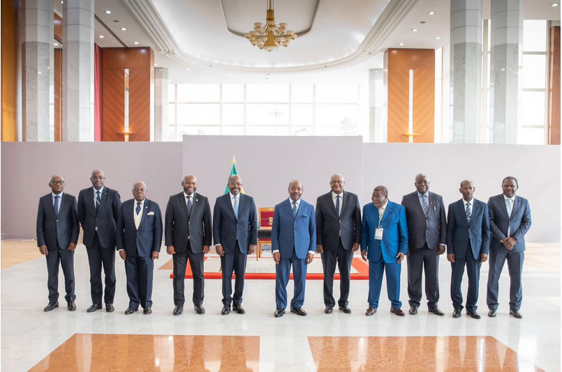 Ali Bongo Ondimba a dit toute sa fierté de voir la classe politique loin des “invectives”.