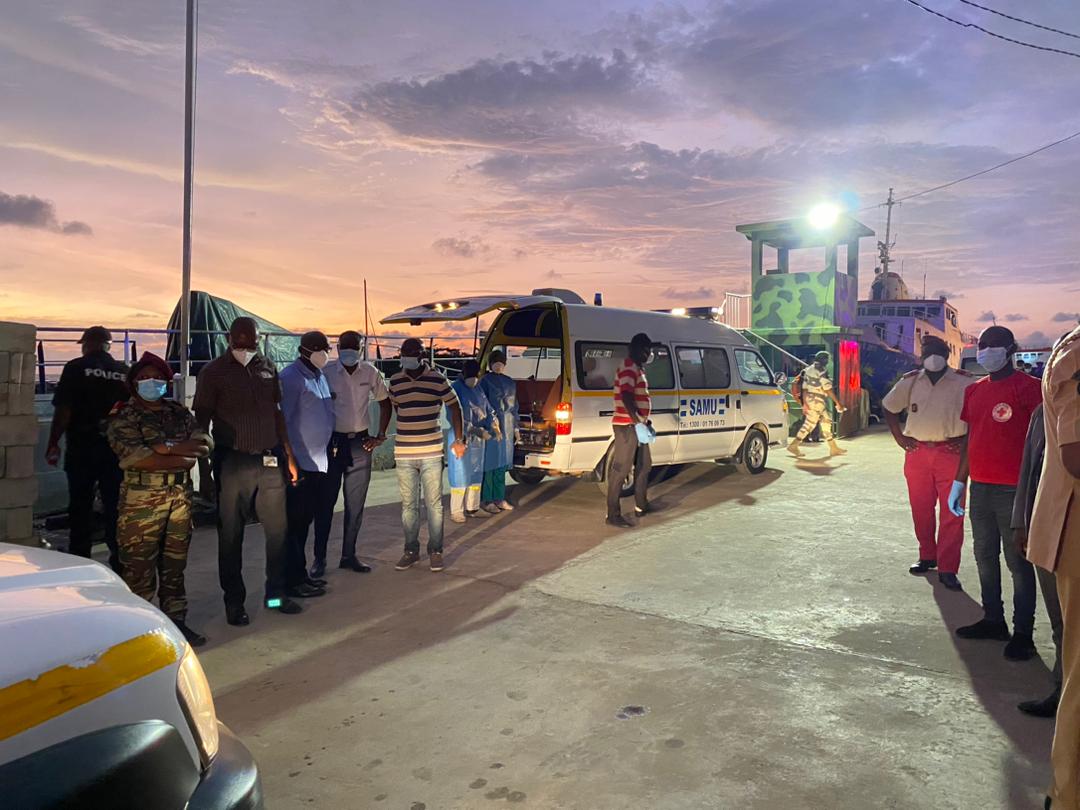 Naufrage/ des corps repêchés