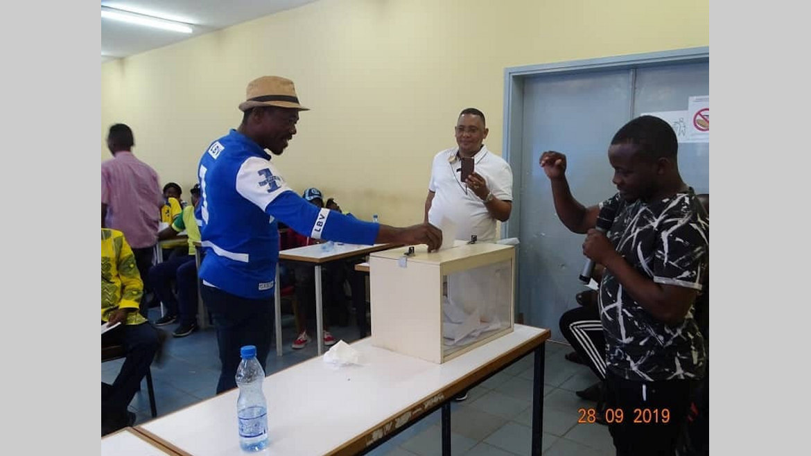 Football/''les Panthernautes'' : Brice Inengué Matsouanga reconduit