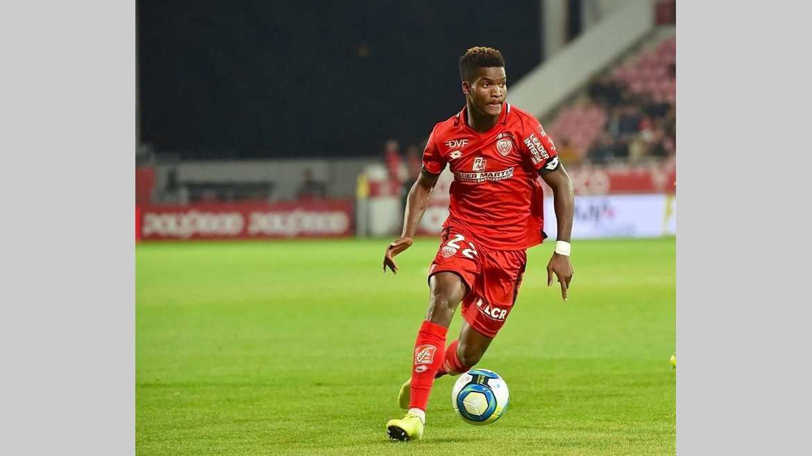 Football : Poussin ''écœure'' Didier Ndong