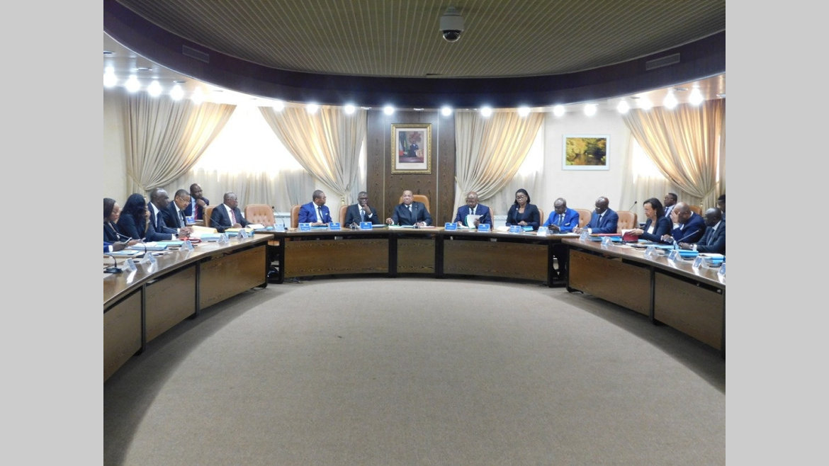 Gouvernement : La discipline comme leitmotiv