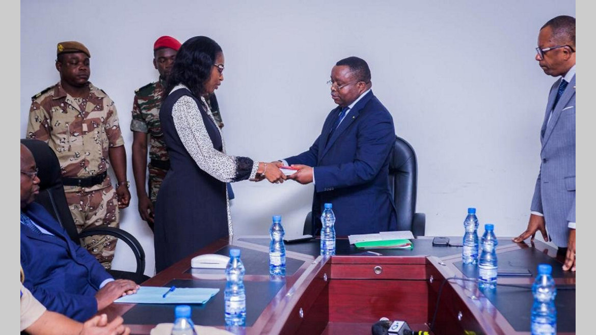 Justice : Erlyne Antonella Ndembet Damas aux commandes
