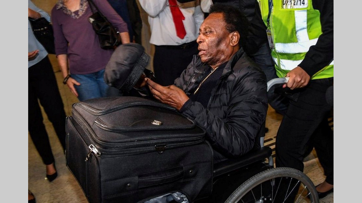 Santé : Le roi Pelé, malade, vit "reclus", d'après son fils