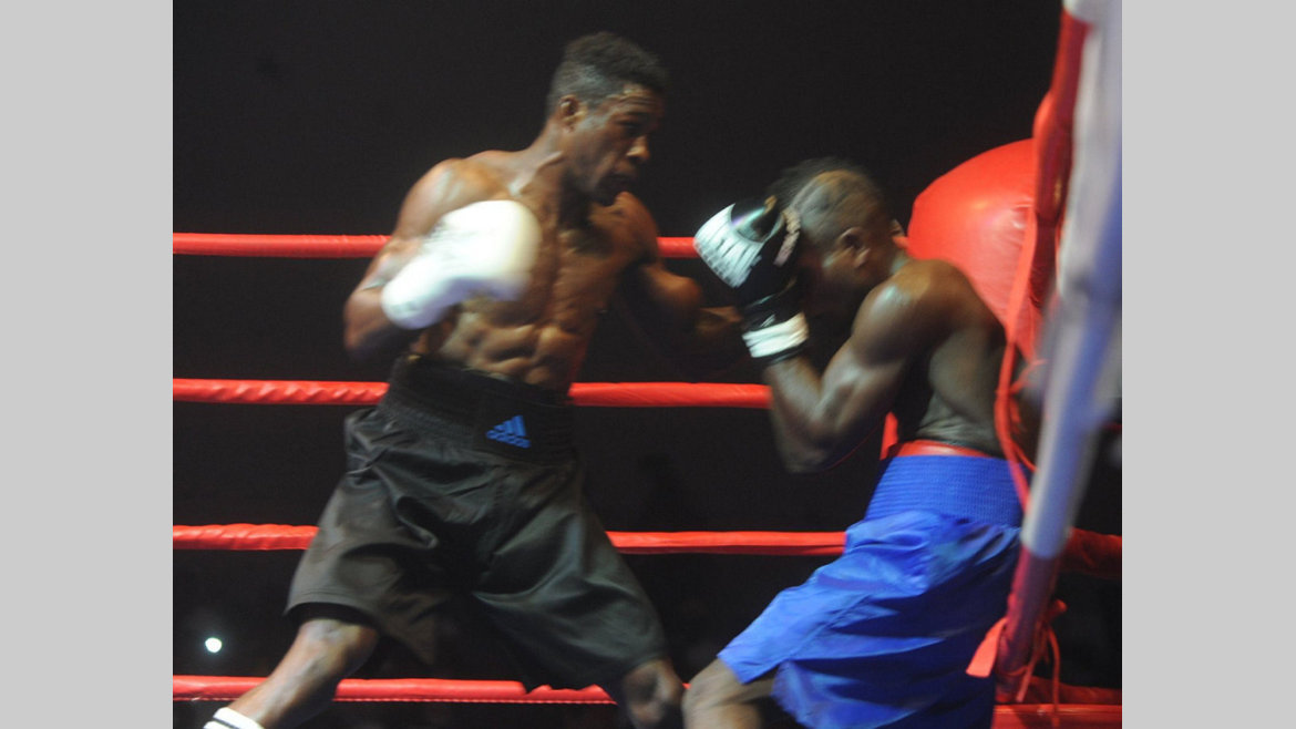 Boxe : Le rêve olympique presque envolé pour Franck Mombey
