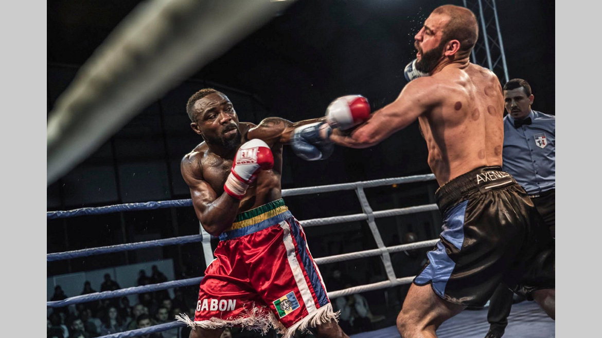 Boxe : Combat nul entre Taylor Mabika et Engin Karakaplan