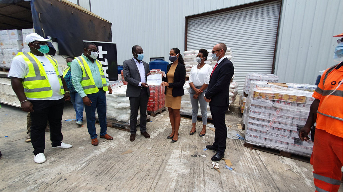Covid-19 : L'appui de Bolloré Transport &amp; Logistics et Canal +