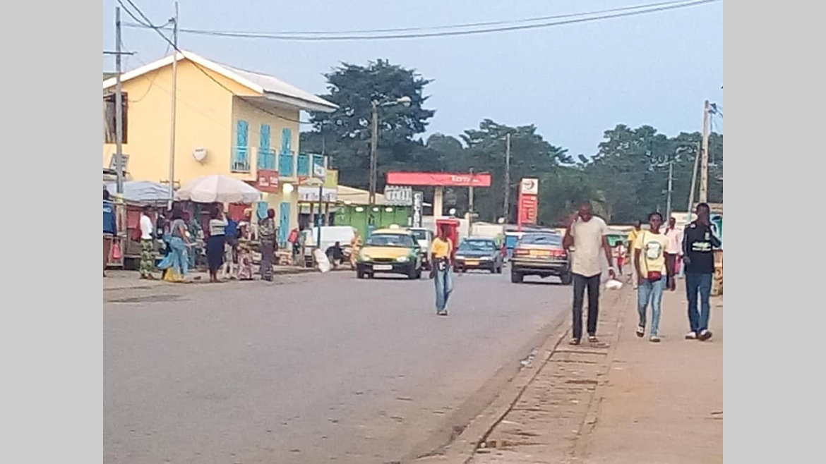  : 09h:Covid-19 dangereuses négligences des gestes barrières dans l'arrière-pays
