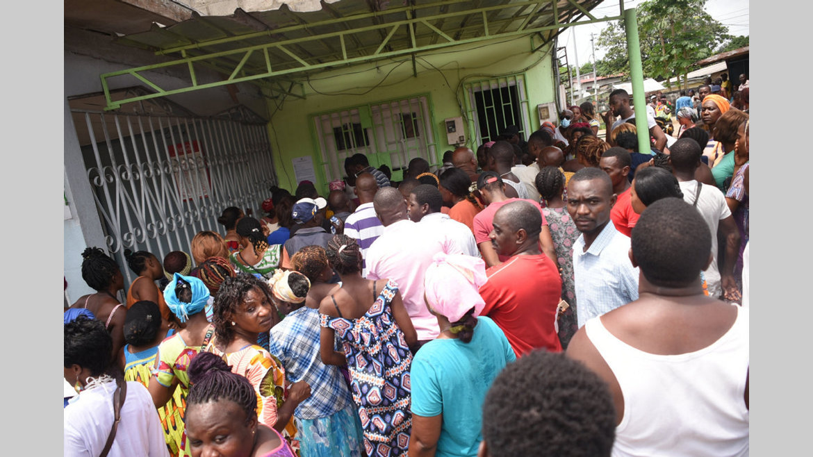 Covid-19 : l'emprise sur le pays se poursuit