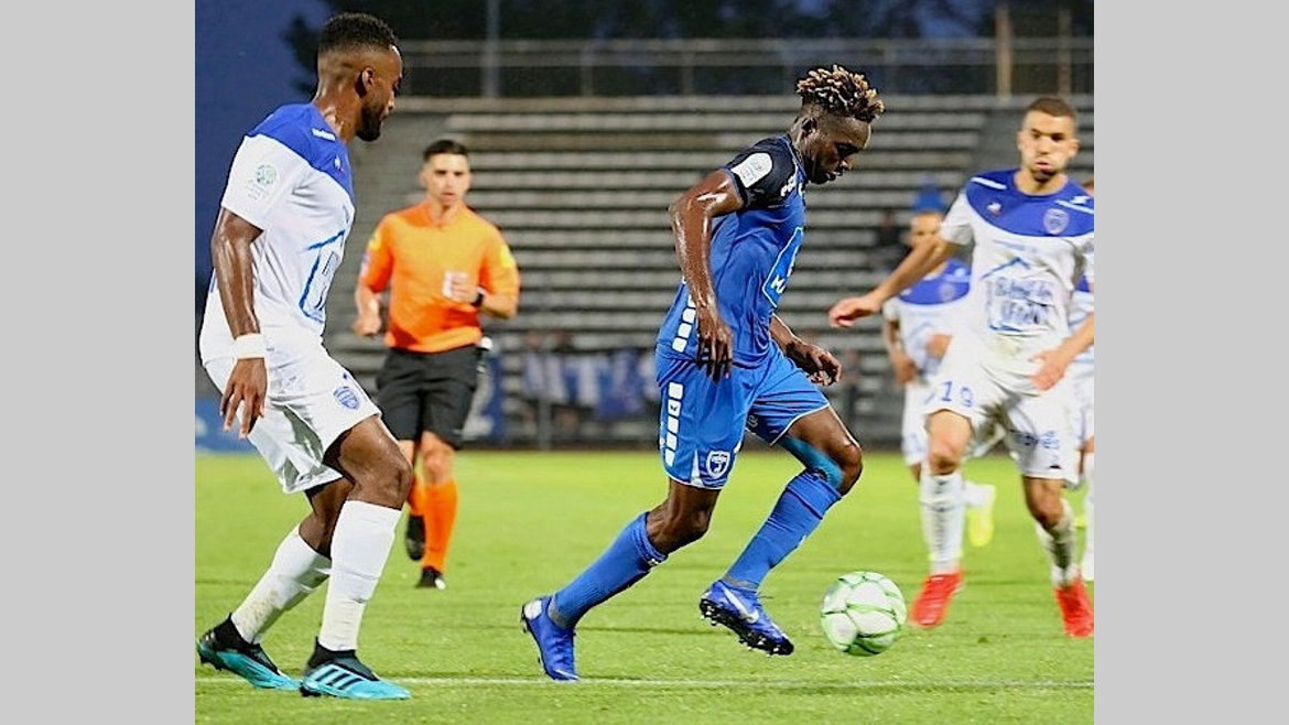Football : Louis Ameka Autchanga est retourné à Niort