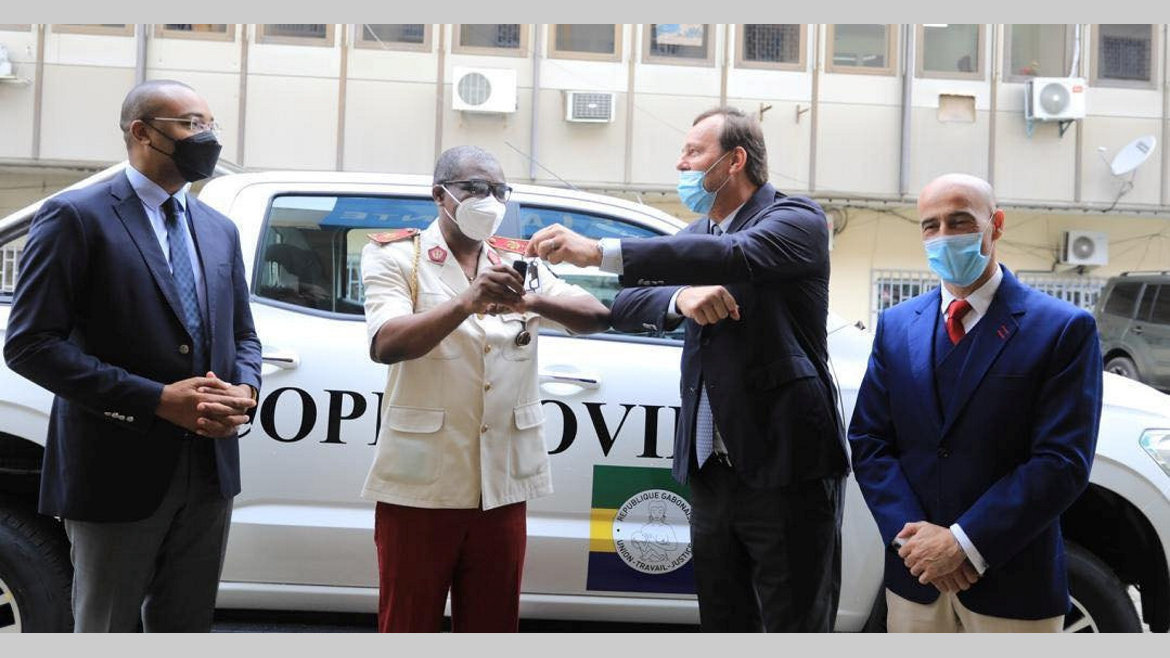 Santé : SIVVA Gabon offre un véhicule au Copil