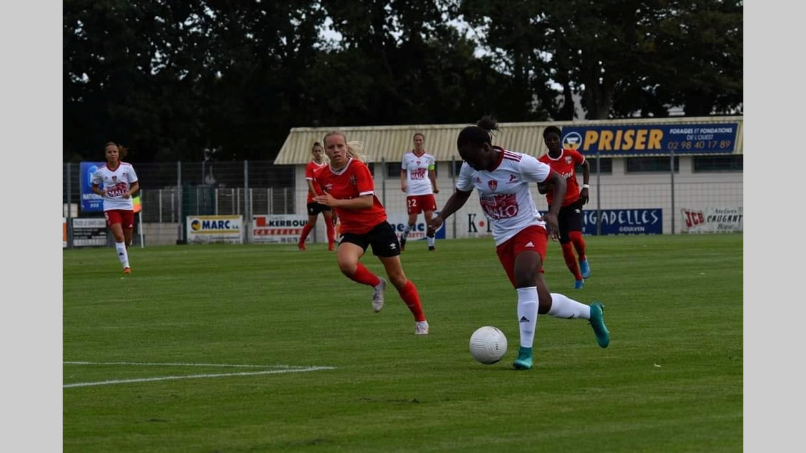 Football : la Brestoise Winie Mapangou titulaire face à Guingamp
