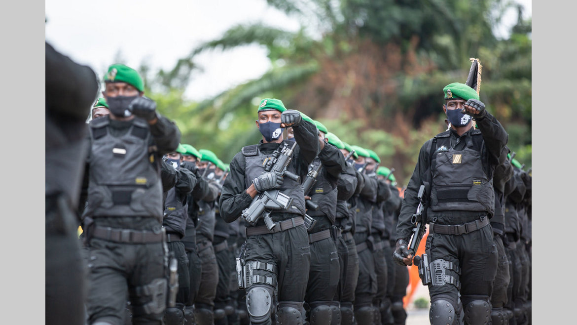 Lutte contre le Covid-19 : Ali Bongo Ondimba rend hommage aux Forces de défense et de sécurité