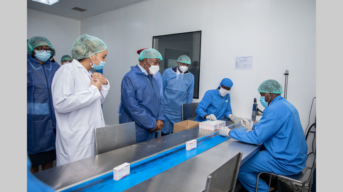 Investissement : Ali Bongo Ondimba inaugure La Santé Pharmaceutique de Nkok