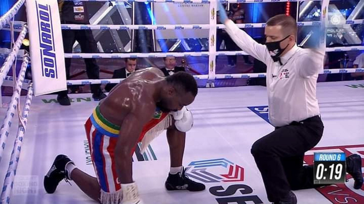 Boxe : Taylor Mabika envoyé au tapis au 6e round