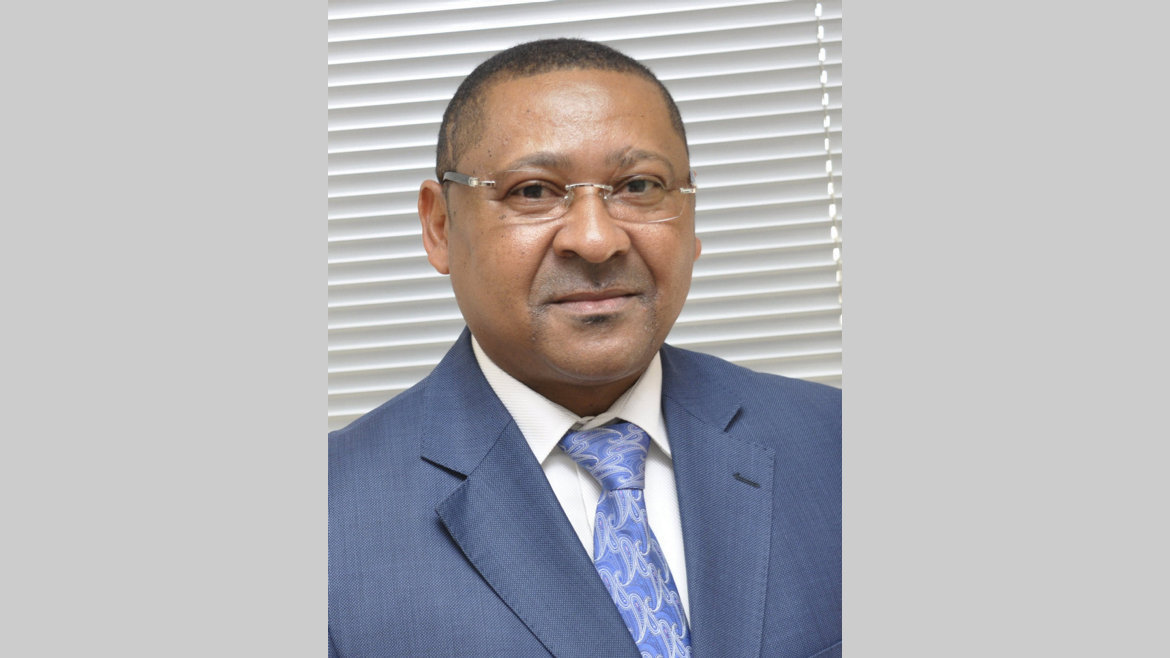 Jean-Marie Ogandaga : une démission et des questions