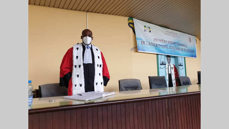 Franceville  : En prison pour avoir violé et enceinté son élève de 12 ans