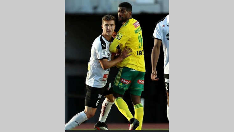 Football : Missi Mezu vers Tsarsko Selo