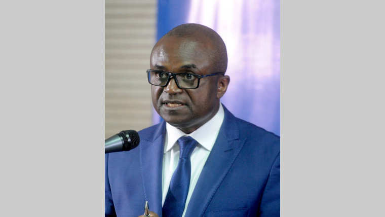 Lutte contre la corruption : Francis Nkea Ndzigue brandit à nouveau le bâton