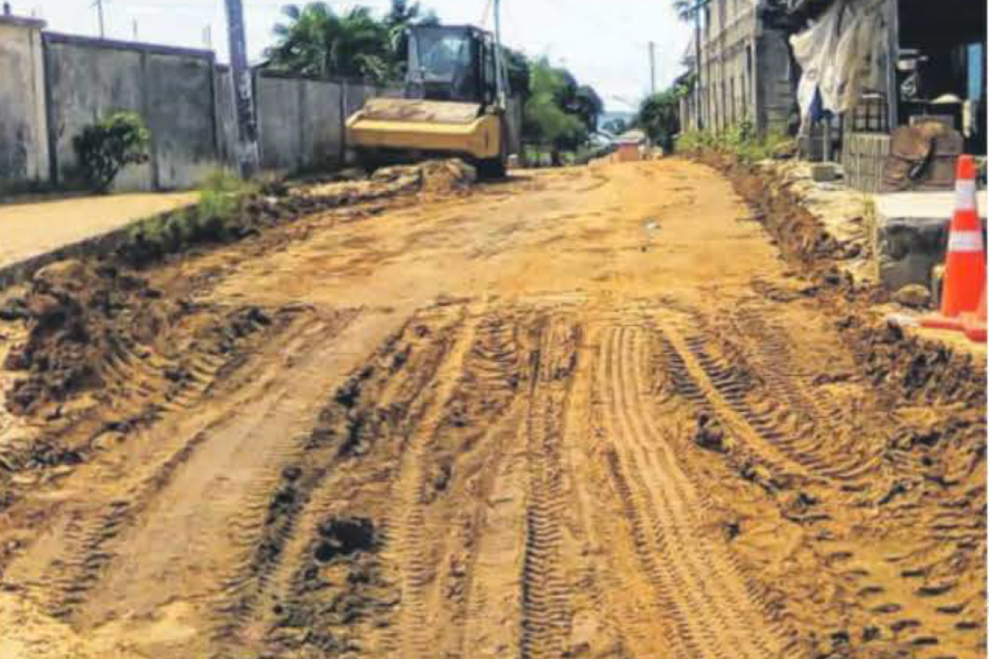 Owendo : La route Awoungou-Alénakiri en chantier Owendo : La route Awoungou-Alénakiri en chantier
