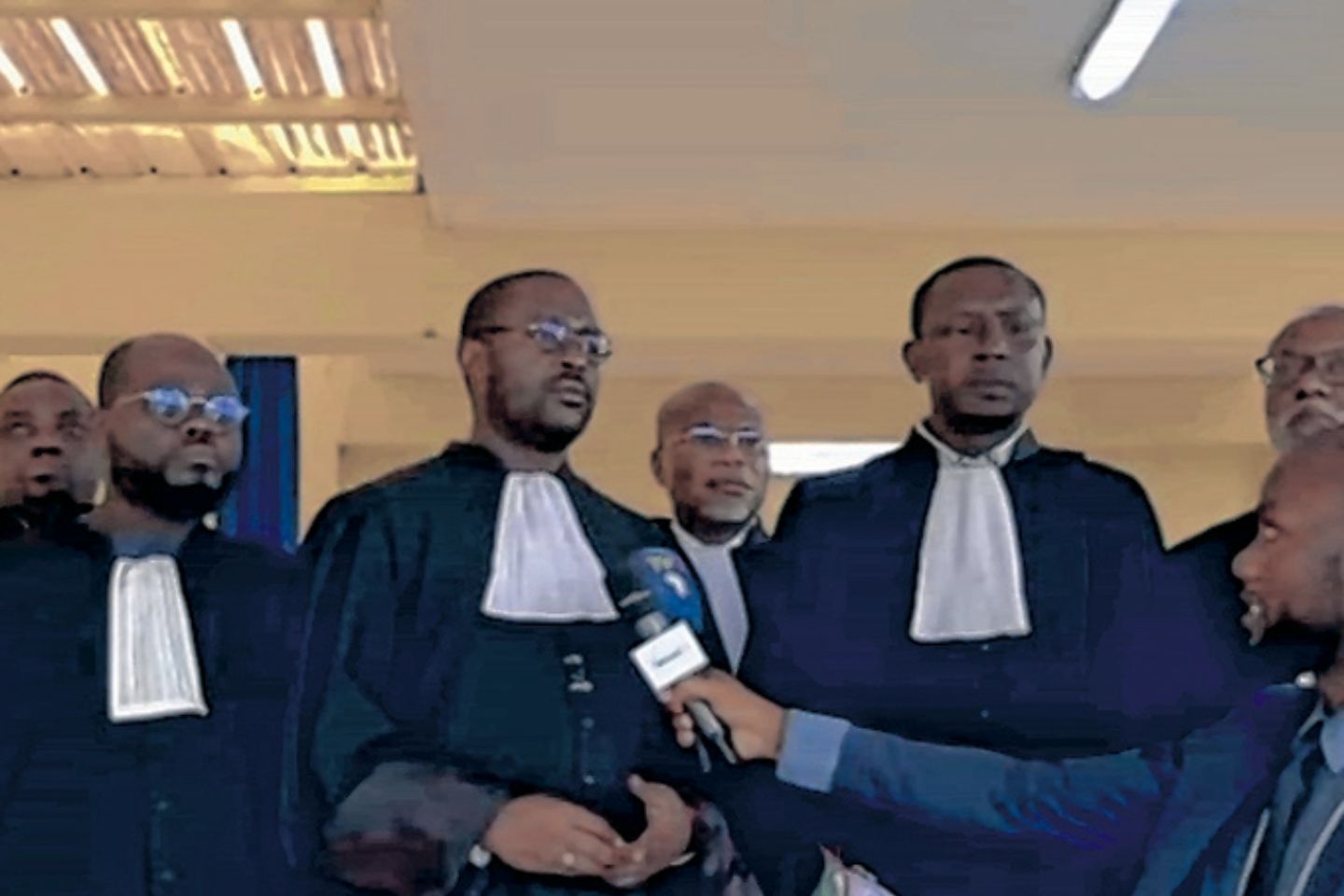 SCS/Détournements de fonds publics : l'audience suspendue suite à la protestation des avocats de BLA SCS/Détournements de fonds publics : l'audience suspendue suite à la protestation des avocats de BLA