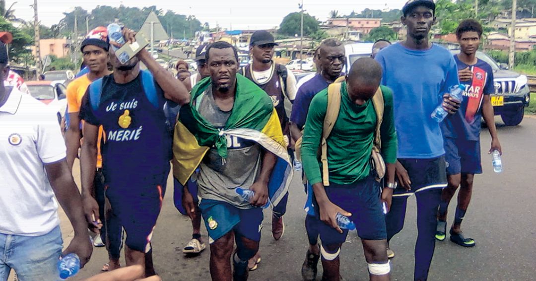 Mouila-Libreville à pied : le pari réussi de Stehmy Vinga et ses compagnons Mouila-Libreville à pied : le pari réussi de Stehmy Vinga et ses compagnons
