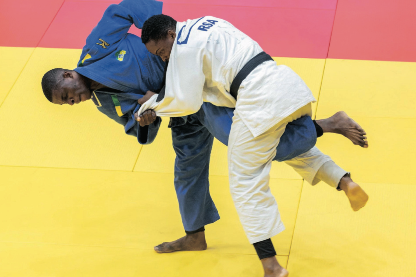 Therence Kouamba Poutoukou a tout fait pour accrocher la médaille de bronze Therence Kouamba Poutoukou a tout fait pour accrocher la médaille de bronze