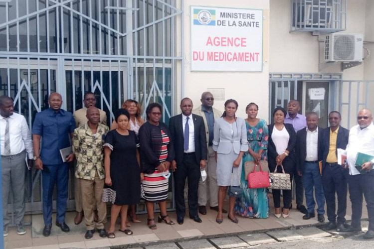 Agence du médicament : Dr Ange Mibindzou Mouelet au contact des partenaires