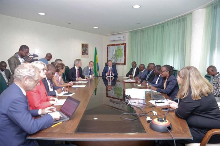 Cafi : Lee White au rapport