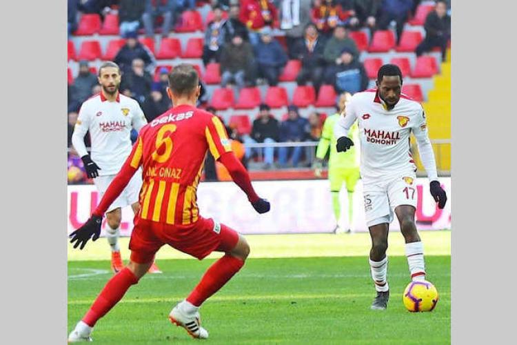 Altay Spor Kulübü : pourquoi André Biyogho Poko n'a-t-il toujours pas prolongé ?